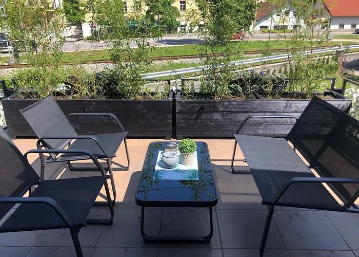 Apartma Center Apartment *